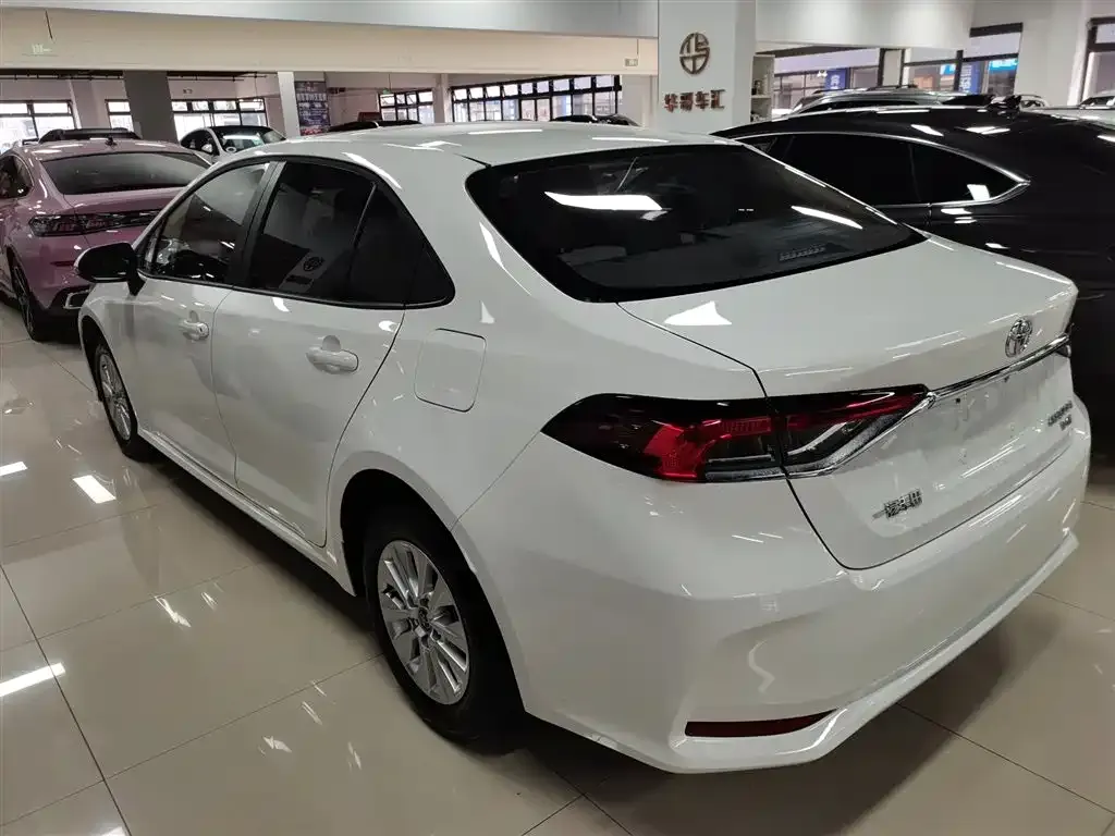 Toyota Corolla 2024 из CN, фото 5