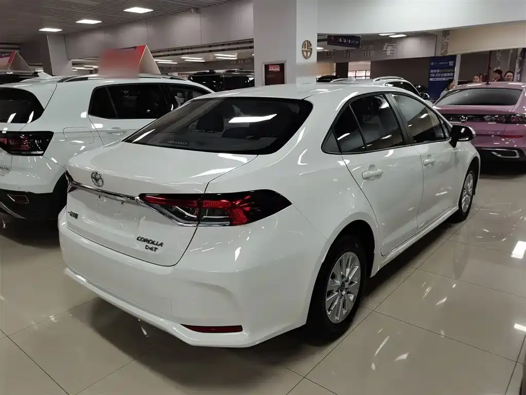 Toyota Corolla 2024 из CN, фото 3