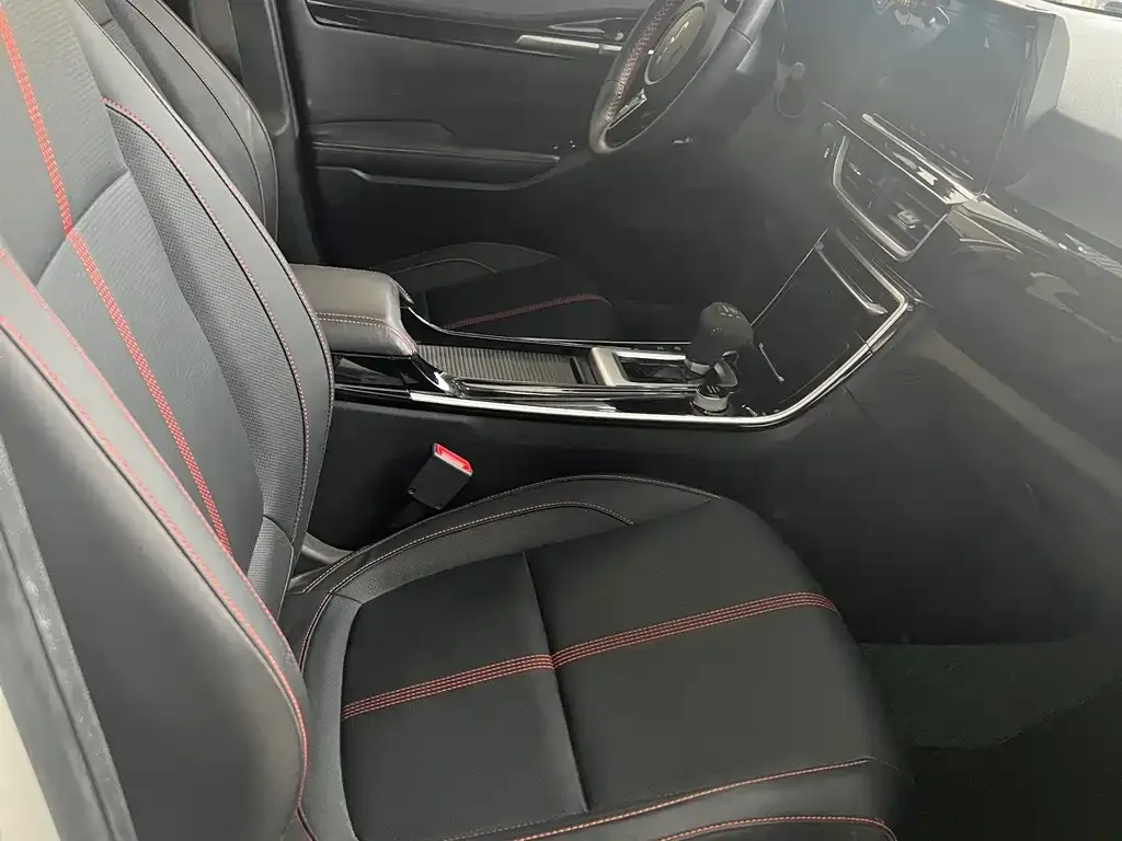 Kia KX3 2023 из CN, фото 6