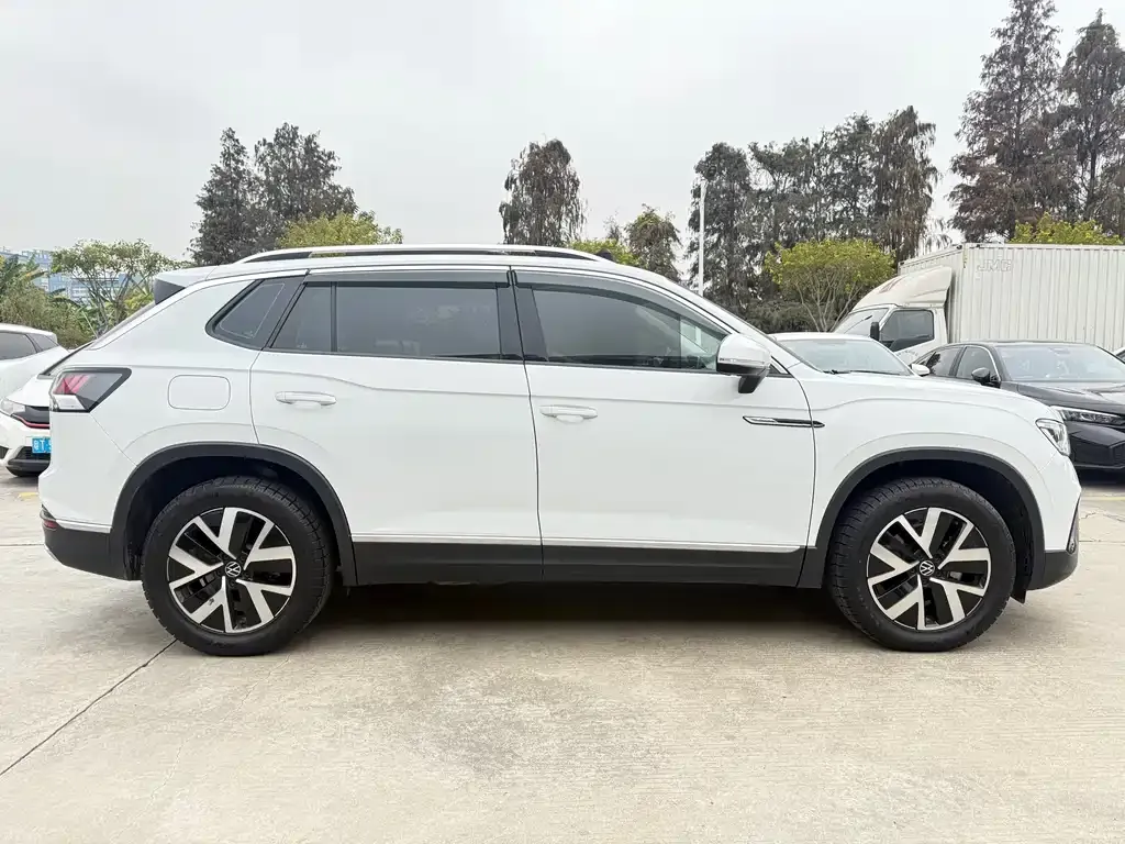 Volkswagen Tayron 2023 из CN, фото 10