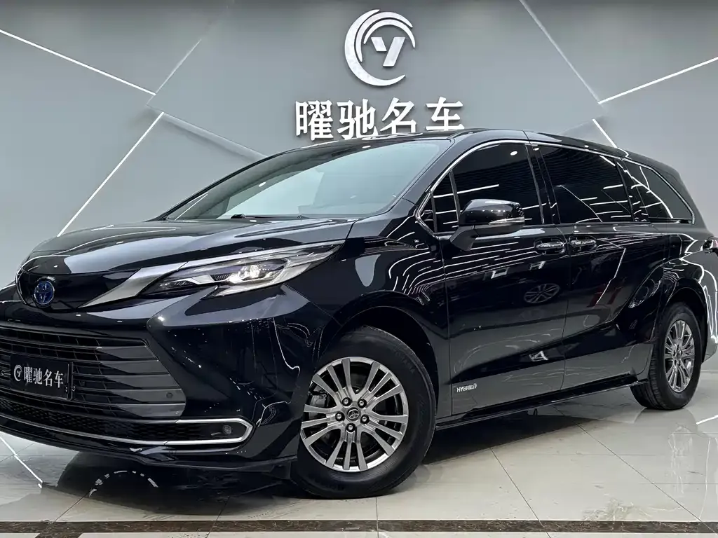 Toyota Sienna 2022 из CN, фото 1