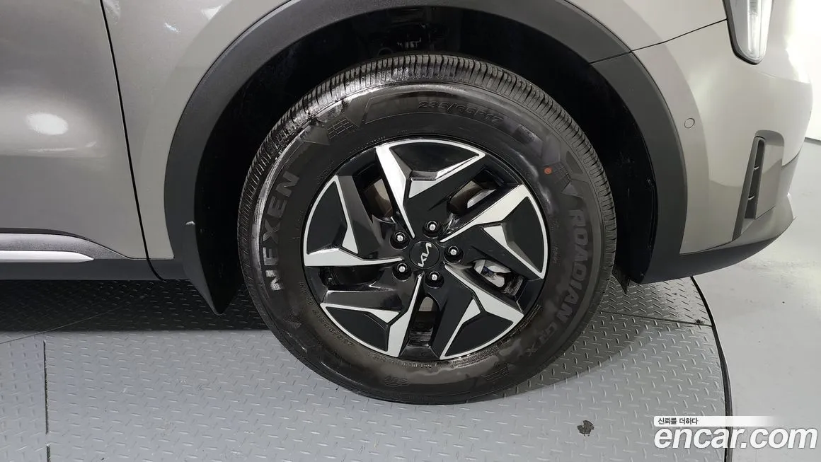 Kia Sorento — фото 6