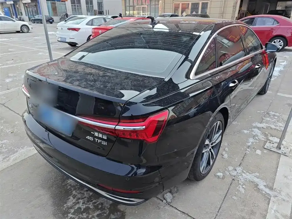 Audi A6L 2023 из CN, фото 2