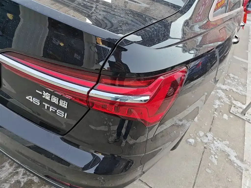 Audi A6L 2023 из CN, фото 8