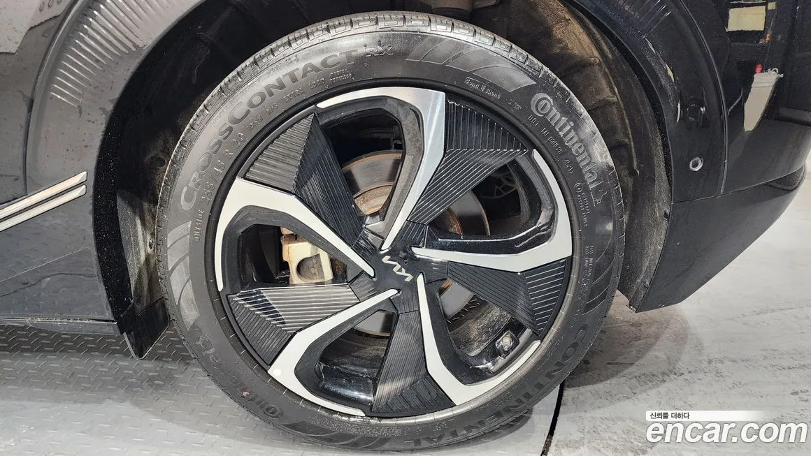 Kia EV6 — фото 9