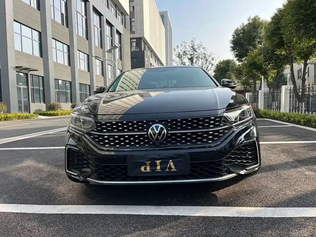 Volkswagen Passat — фото 3