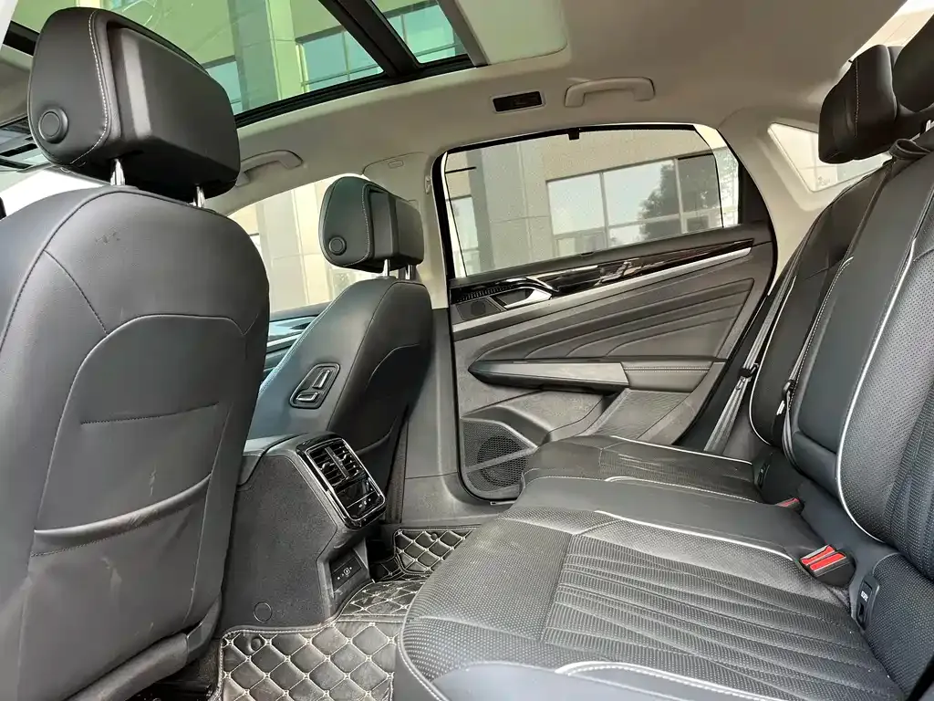 Volkswagen Passat — фото 6
