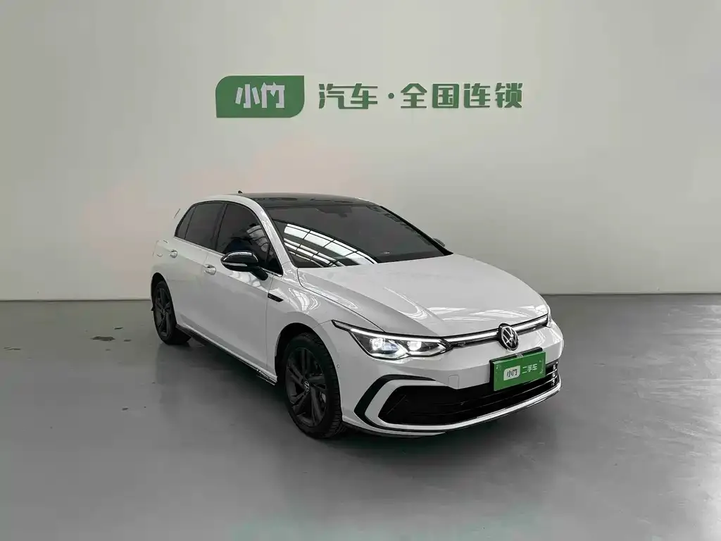 Volkswagen Golf 2023 из CN, фото 2
