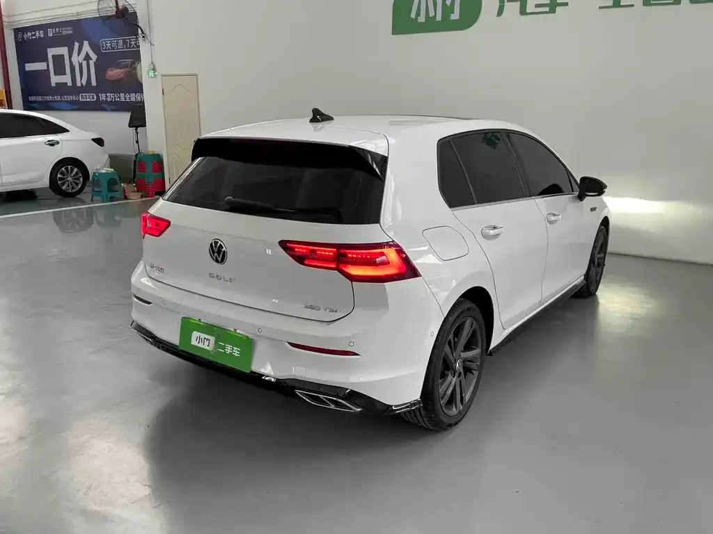 Volkswagen Golf 2023 из CN, фото 4