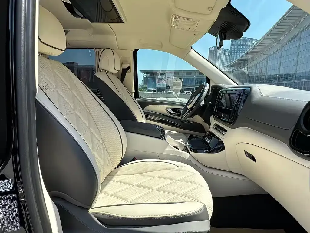 Mercedes-Benz Vito 2025 из CN, фото 8