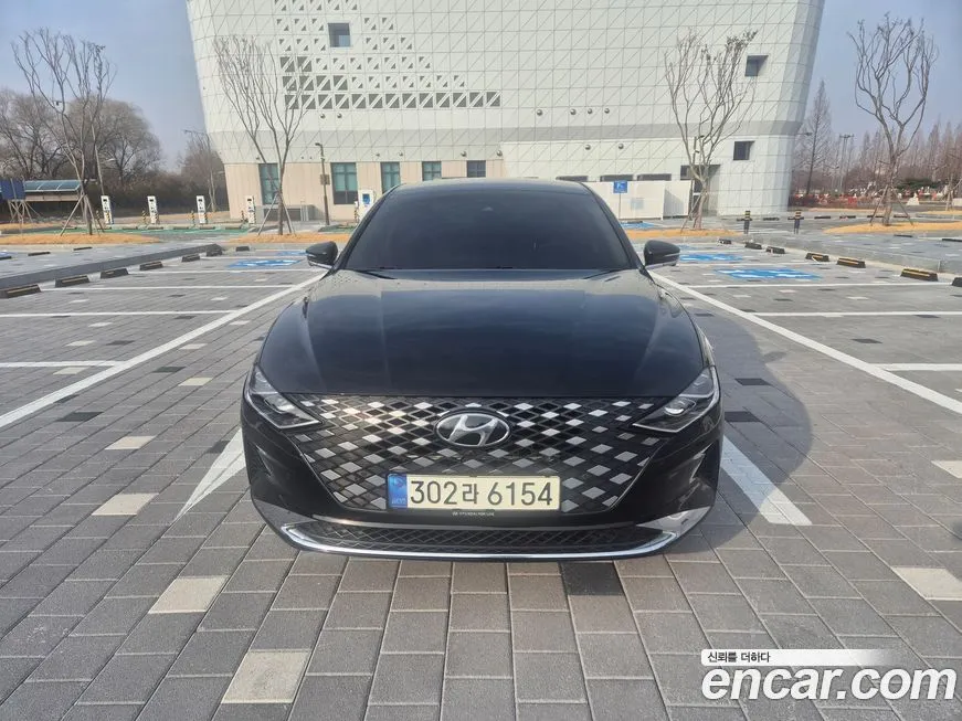 Hyundai Grandeur — фото 1