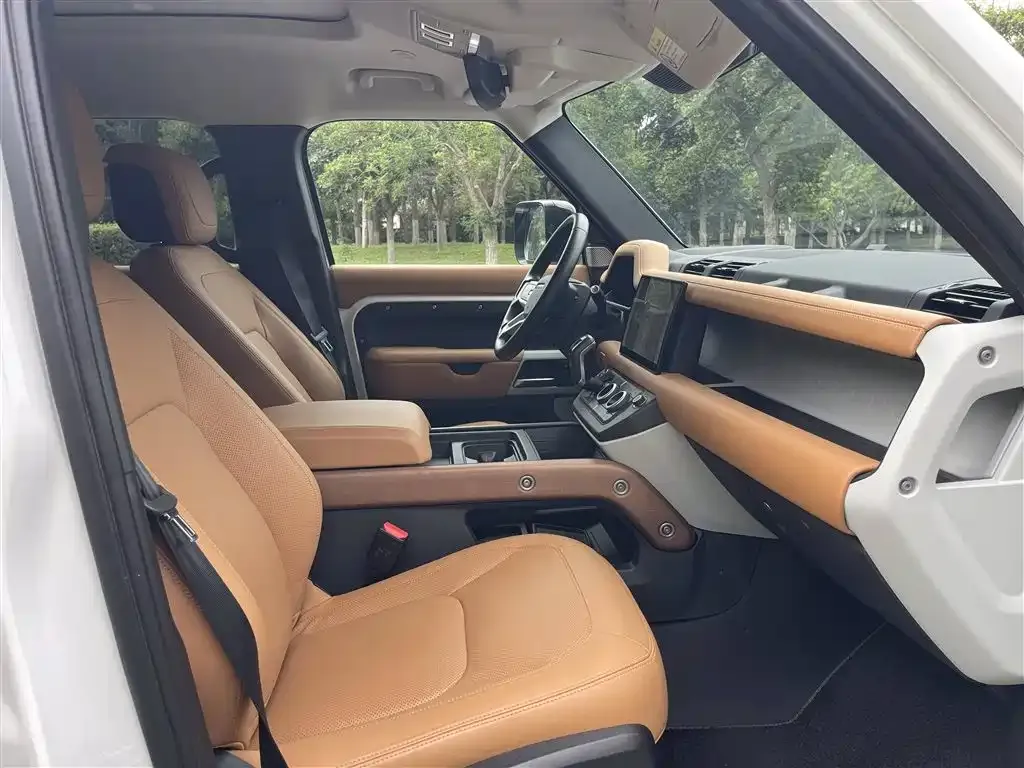 Land Rover Defender 2023 из CN, фото 7