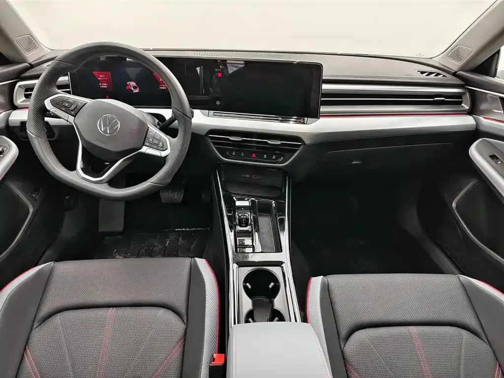 Volkswagen Lamando 2024 из CN, фото 6