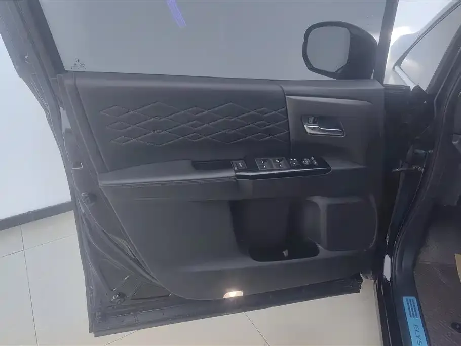 Honda Elysion 2022 из CN, фото 8