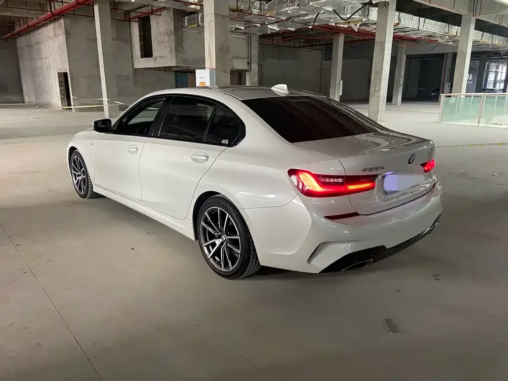 BMW 3 Series 2022 из CN, фото 4