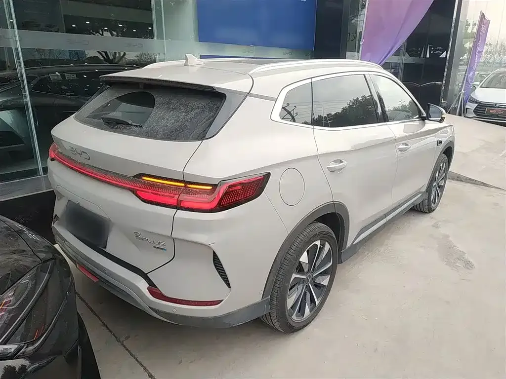 BYD PLUS New Energy — фото 7