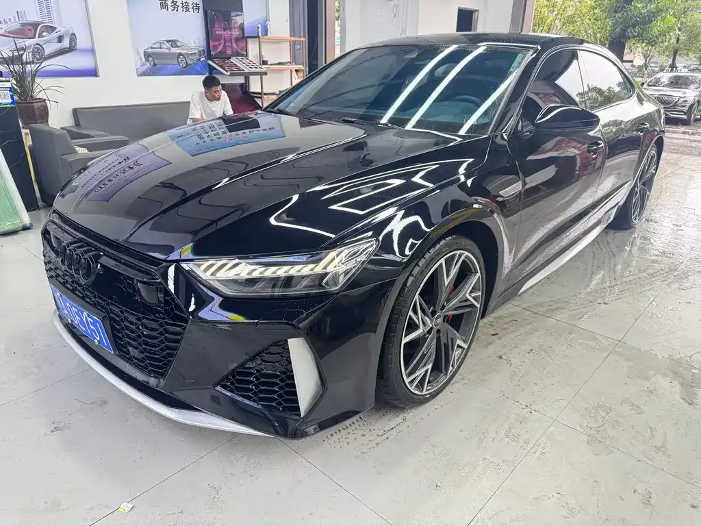 Audi A7L 2024 из CN, фото 1