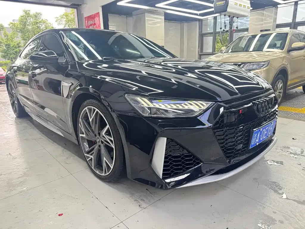 Audi A7L 2024 из CN, фото 8