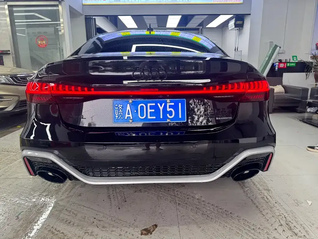 Audi A7L 2024 из CN, фото 10