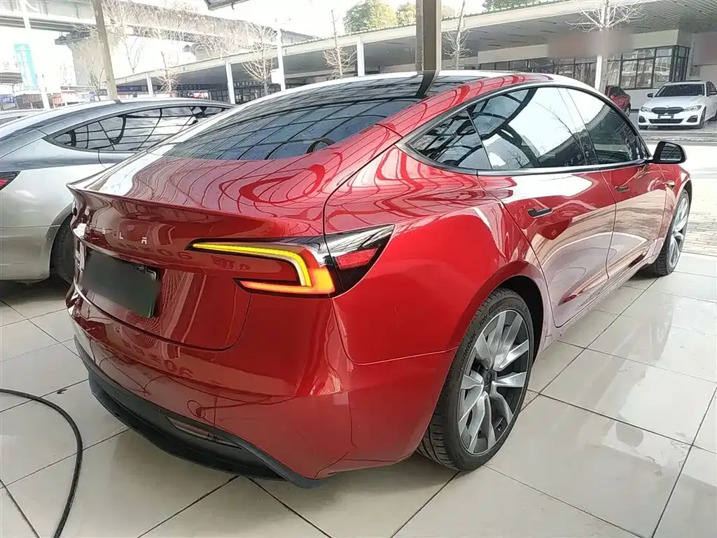 Tesla Model 3 2023 из CN, фото 4