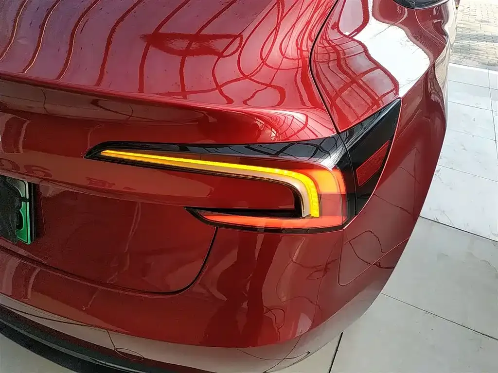 Tesla Model 3 2023 из CN, фото 5