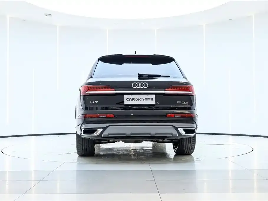 Audi Q7 2024 из CN, фото 3