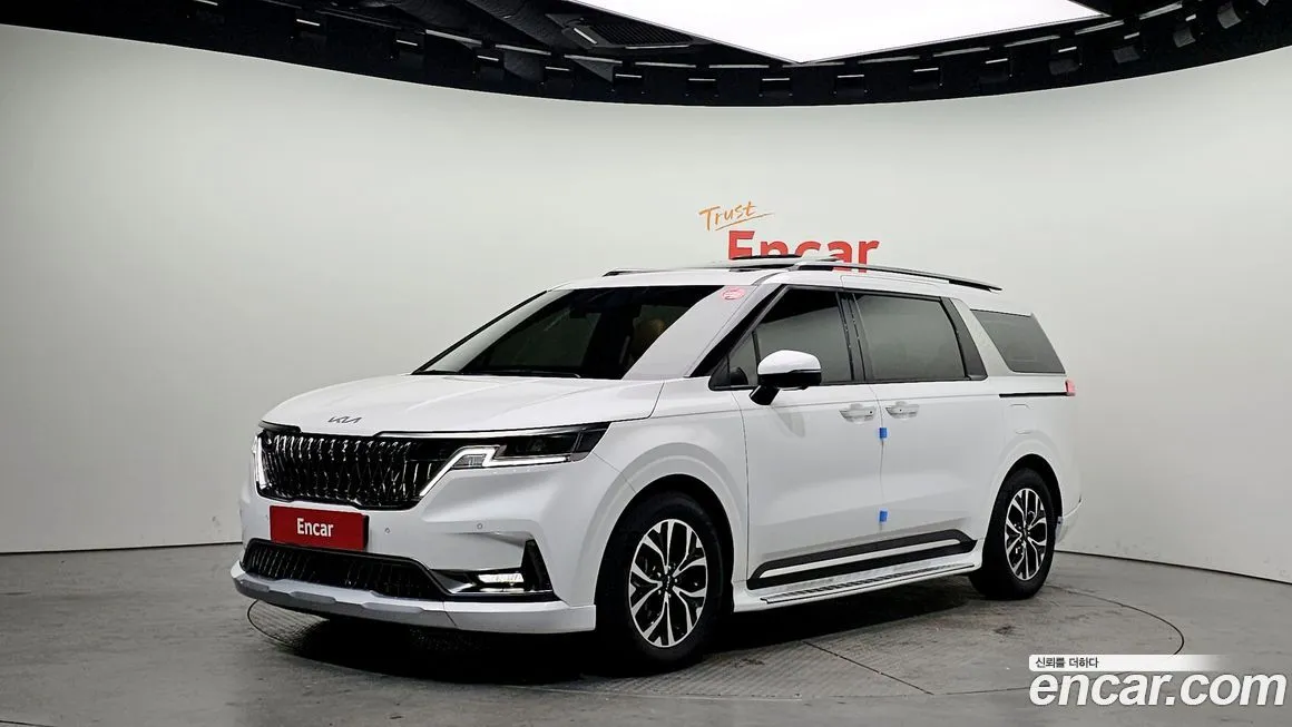 Kia Carnival 2023 из KR, фото 1