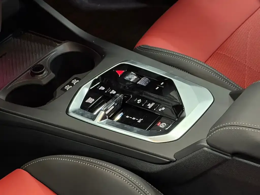 BMW 2 Series 2025 из CN, фото 4