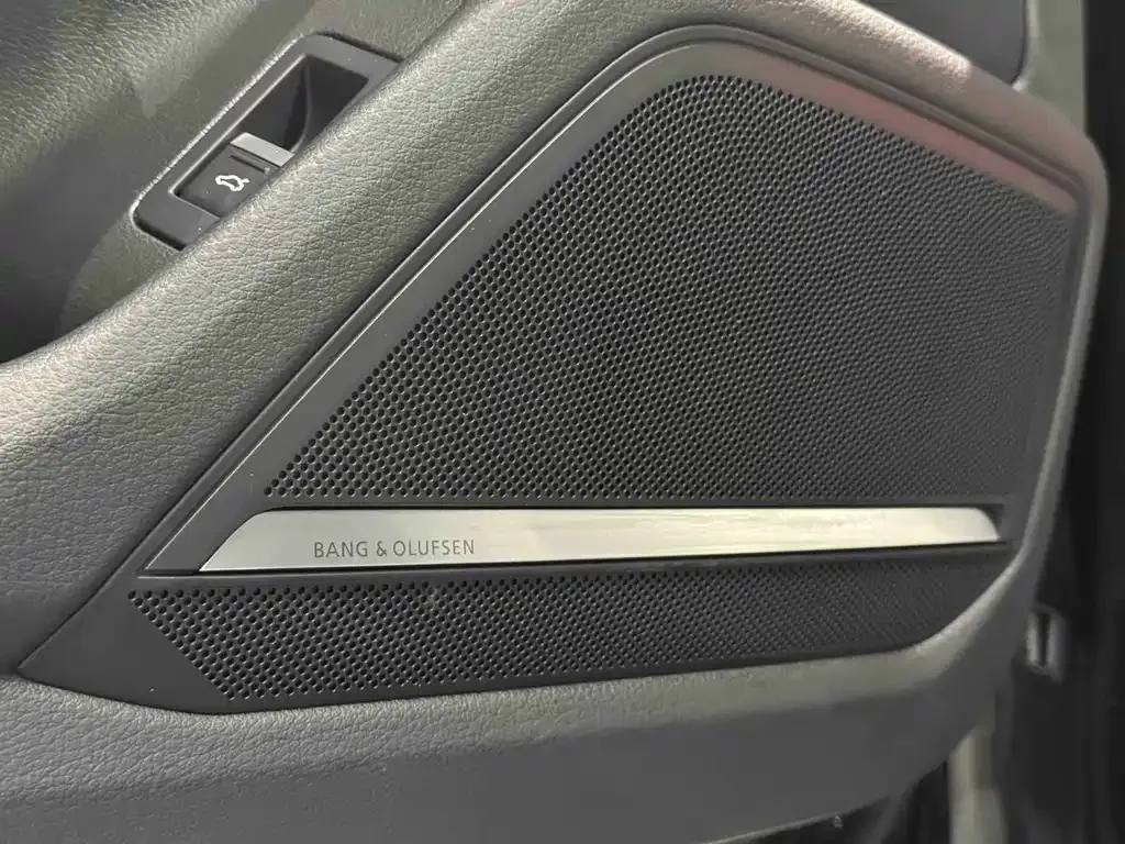 Audi A6L 2024 из CN, фото 10