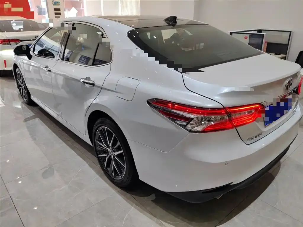 Toyota Camry 2022 из CN, фото 4