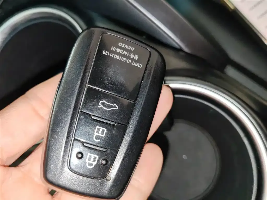 Toyota Camry 2022 из CN, фото 10