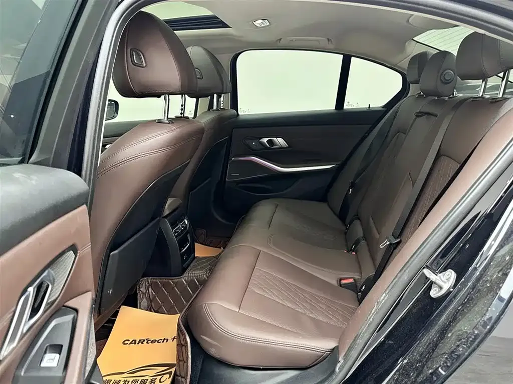 BMW 3 Series 2022 из CN, фото 9