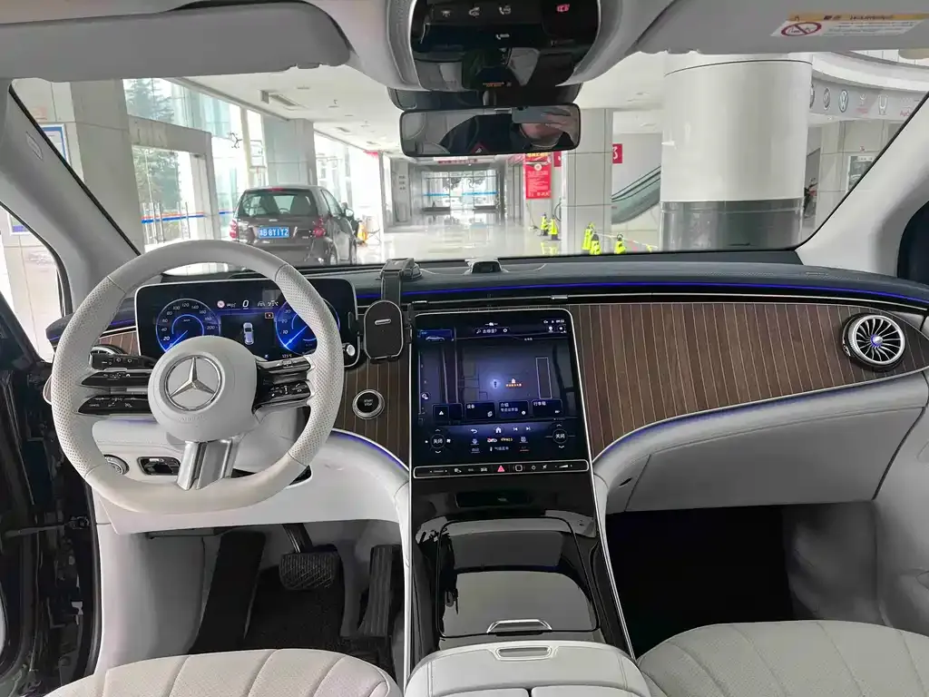 Mercedes-Benz EQE SUV 2023 из CN, фото 10