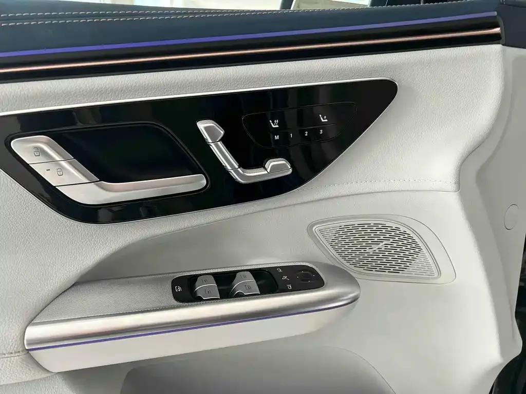 Mercedes-Benz EQE SUV 2023 из CN, фото 9