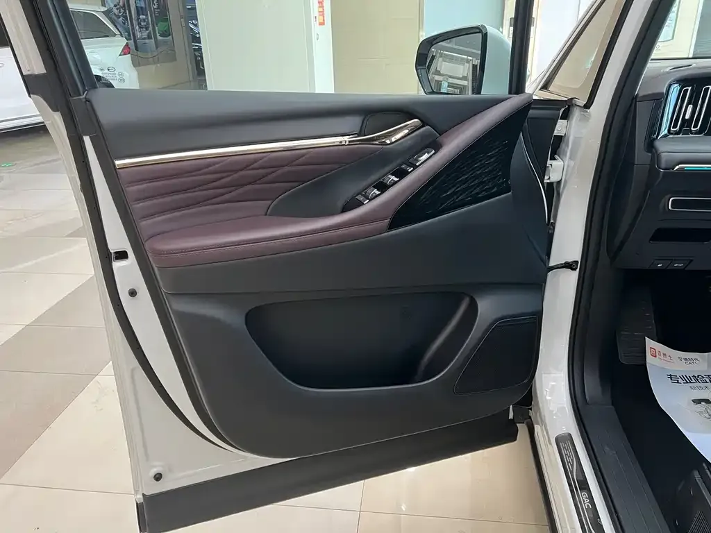 GAC Motor Trumpchi M8 — фото 2