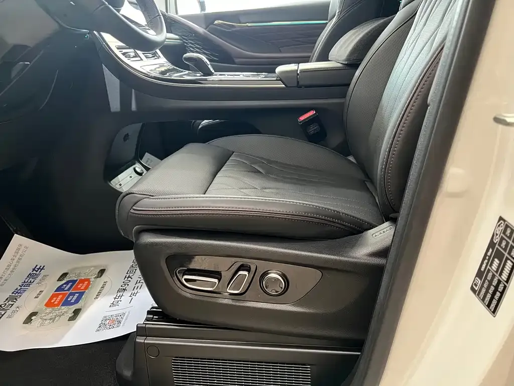 GAC Motor Trumpchi M8 — фото 8