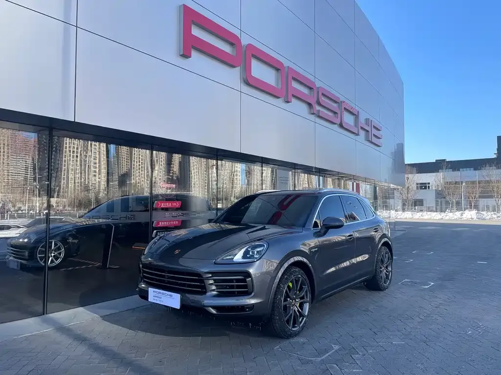 Porsche Cayenne Hybrid 2022 из CN, фото 1