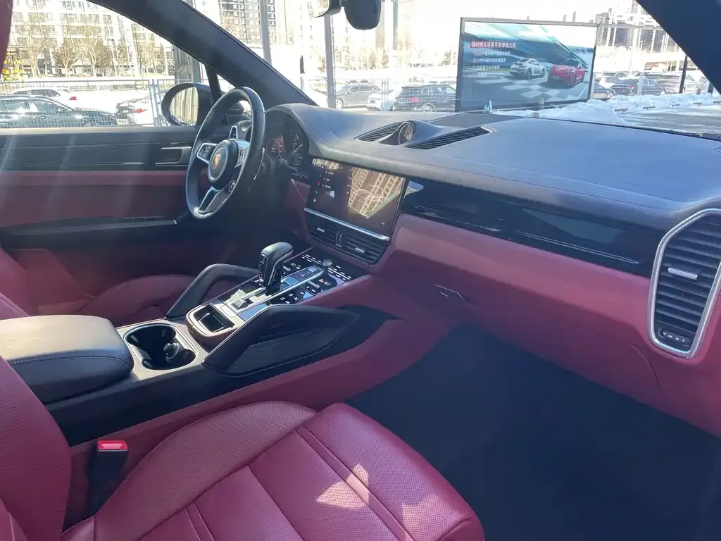 Porsche Cayenne Hybrid 2022 из CN, фото 2