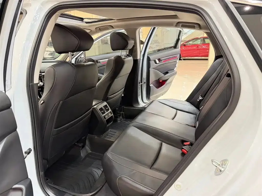 Honda Accord 2022 из CN, фото 3