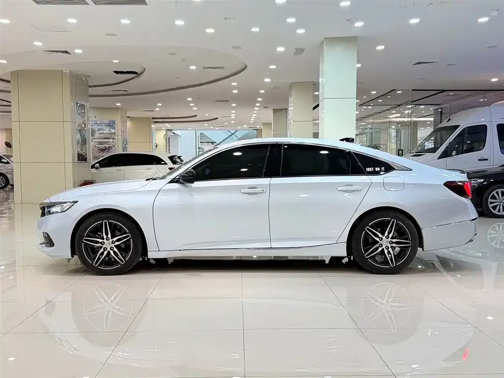 Honda Accord 2022 из CN, фото 8