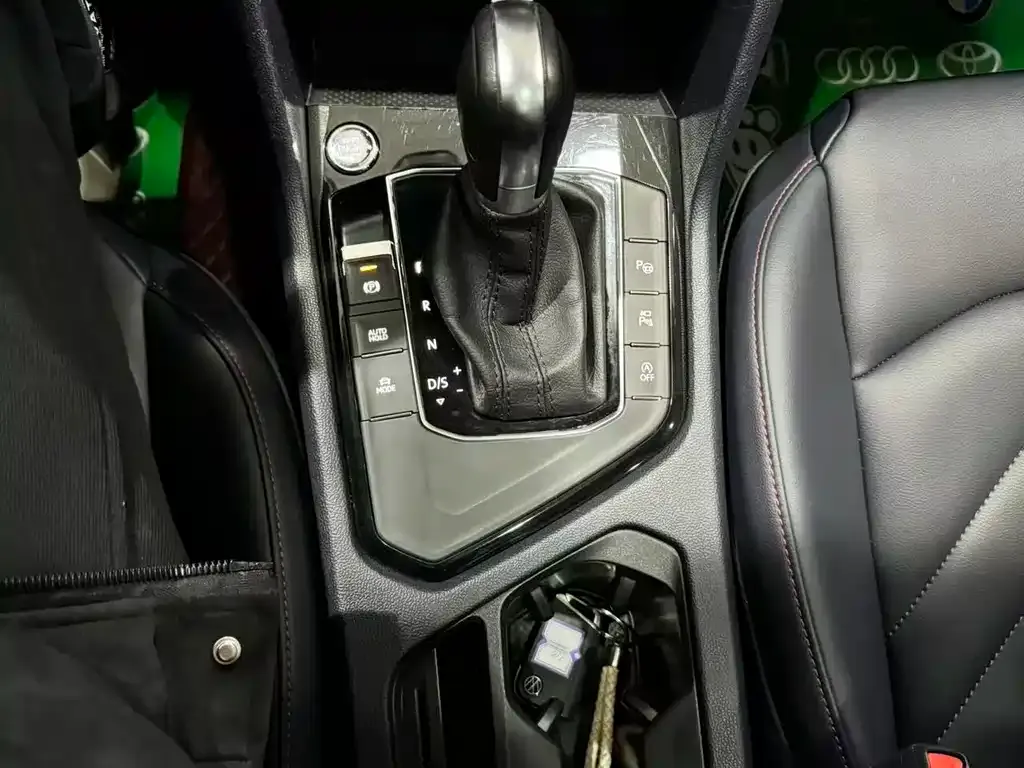 Volkswagen Tharu 2023 из CN, фото 4