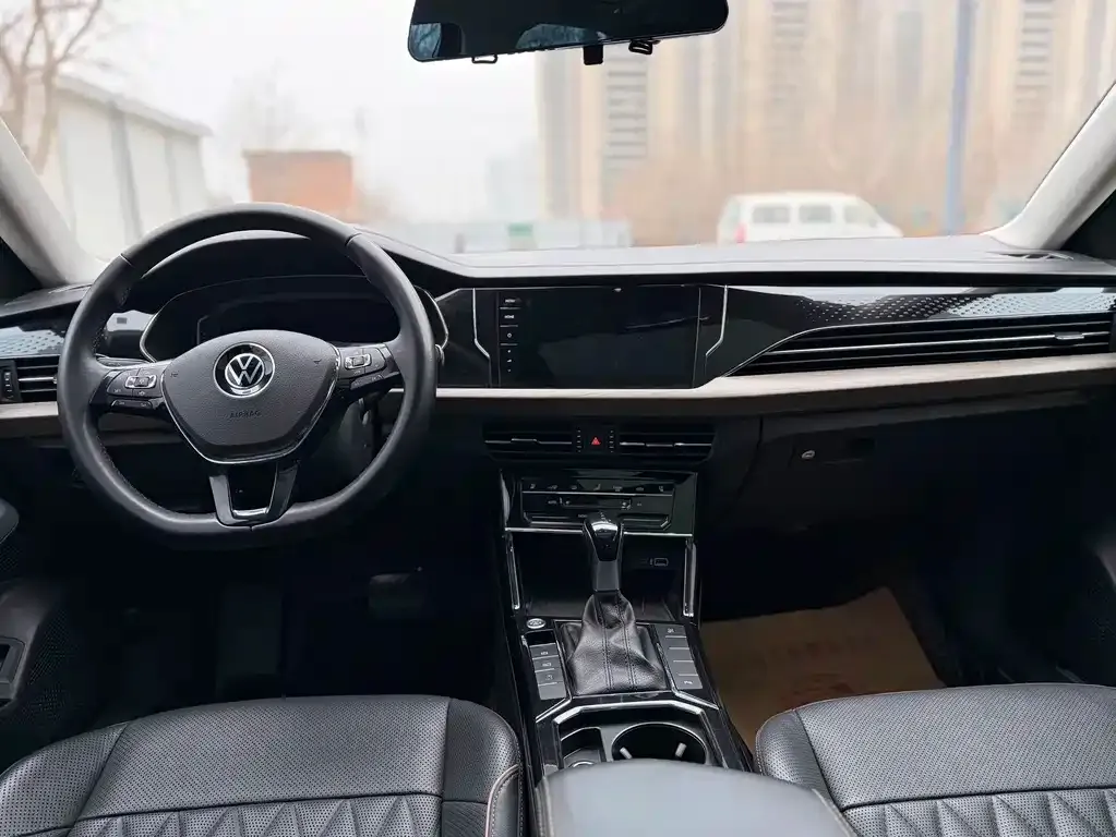 Volkswagen Passat 2021 из CN, фото 4
