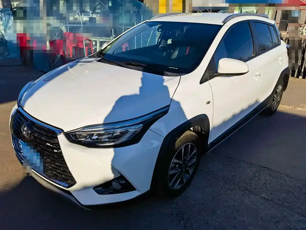 Toyota Yaris L 2023 из CN, фото 1