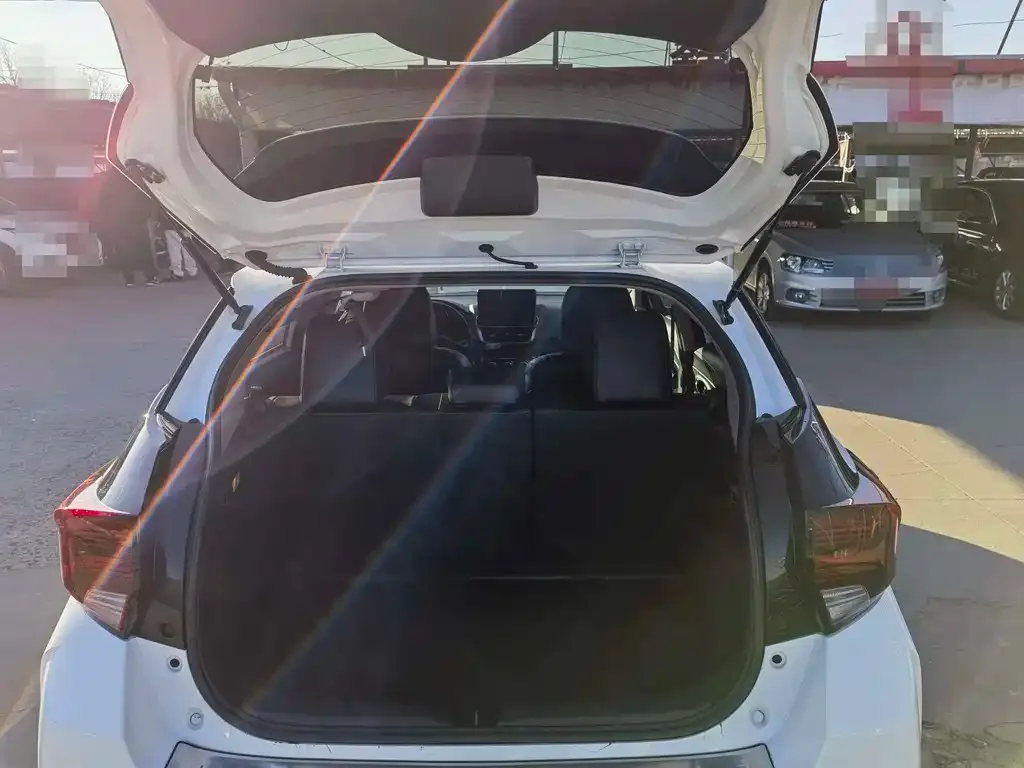 Toyota Yaris L 2023 из CN, фото 8