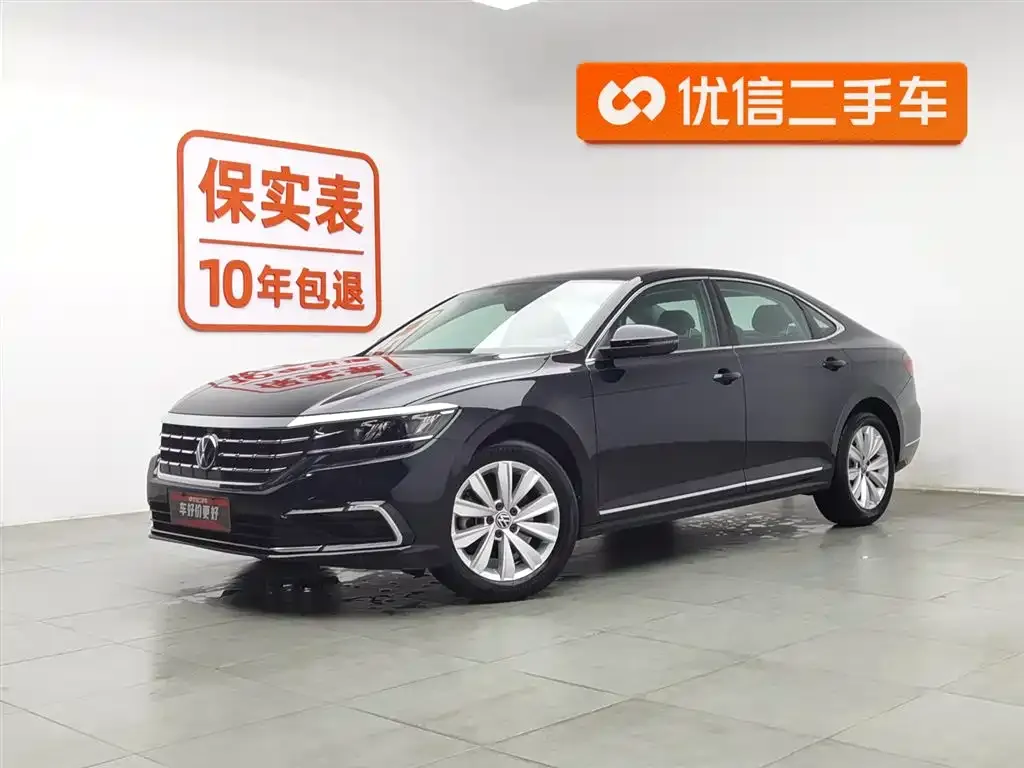 Volkswagen Passat — фото 1