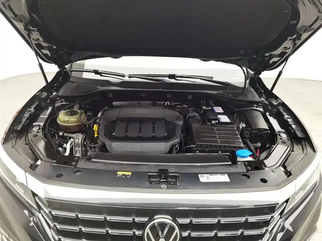 Volkswagen Passat — фото 8