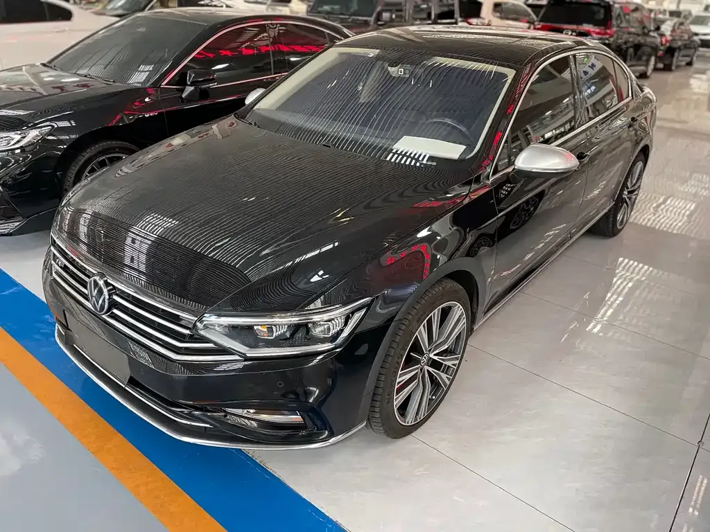Volkswagen Magotan 2022 из CN, фото 1