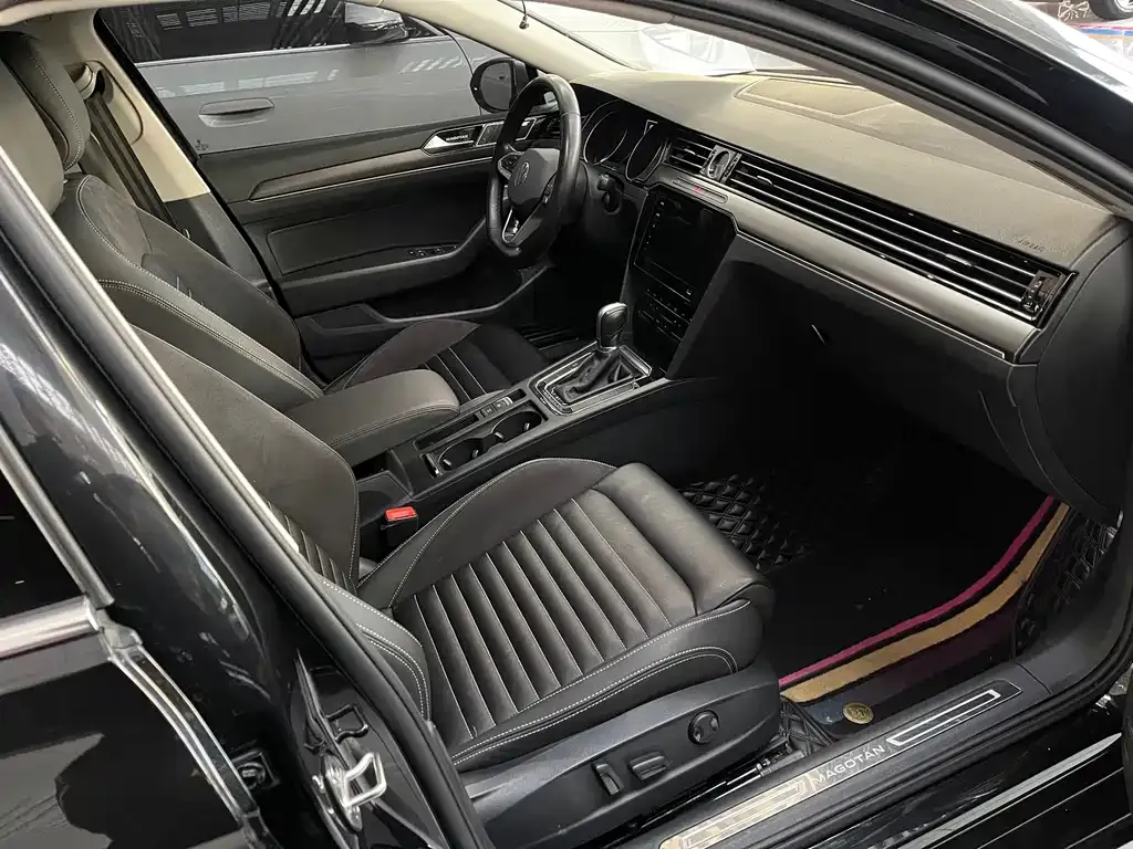 Volkswagen Magotan 2022 из CN, фото 4