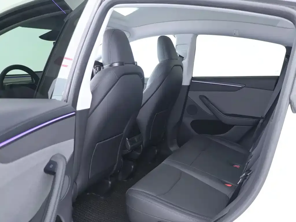 Tesla Model Y 2025 из CN, фото 7