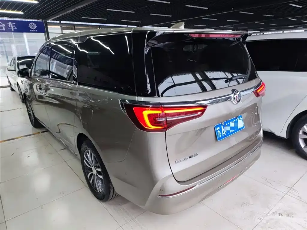 Buick GL8 2024 из CN, фото 4